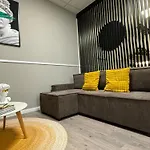 Exclusive Design & Town Centre & Free Parking & 12 Pm Checkout * Trnava