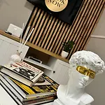 Exclusive Design & Town Centre & Free Parking & 12 Pm Checkout *