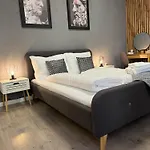Exclusive Design & Town Centre & Free Parking & 12 Pm Checkout Apartmán *