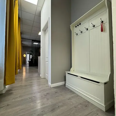 Exclusive Design Apartment & Town Centre & Free Parking & 12 Pm Checkout * Trnava