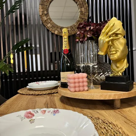 Exclusive Design Apartment & Town Centre & Free Parking & 12 Pm Checkout Apartment Trnava