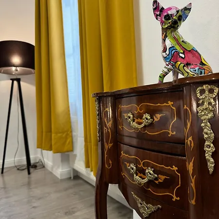 Apartment Exclusive Design Apartment & Town Centre & Free Parking & 12 Pm Checkout