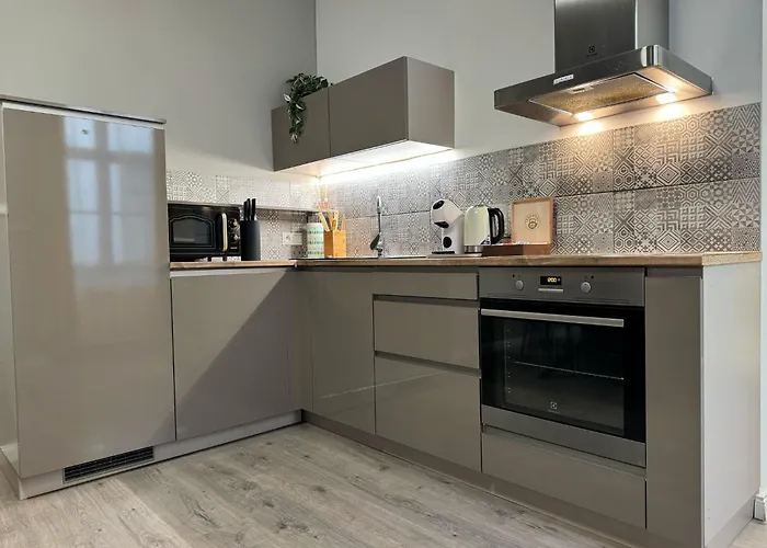 Exclusive Design & Town Centre & Free Parking & 12 Pm Checkout * Trnava