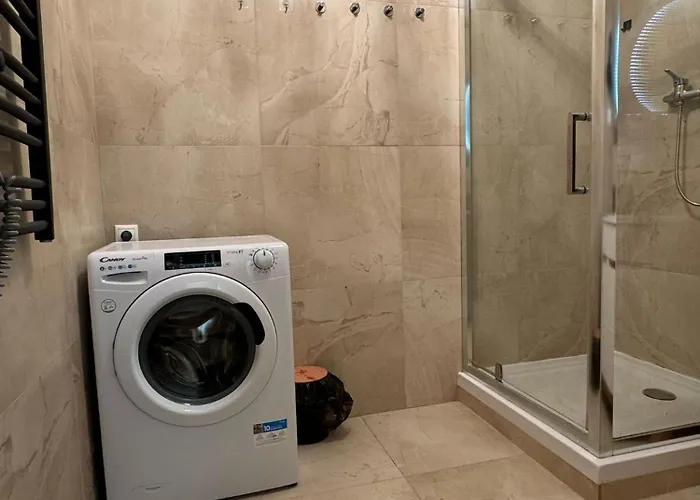 Exclusive Design & Town Centre & Free Parking & 12 Pm Checkout 아파트 *