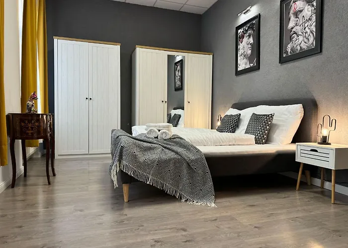 Lejlighed Exclusive Design & Town Centre & Free Parking & 12 Pm Checkout Trnava